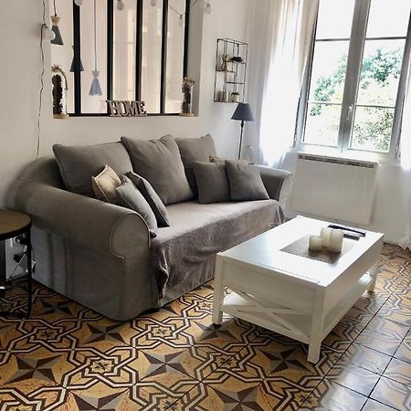 La Maison De Tonton Les Aires Экстерьер фото