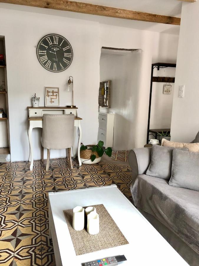 La Maison De Tonton Les Aires Экстерьер фото